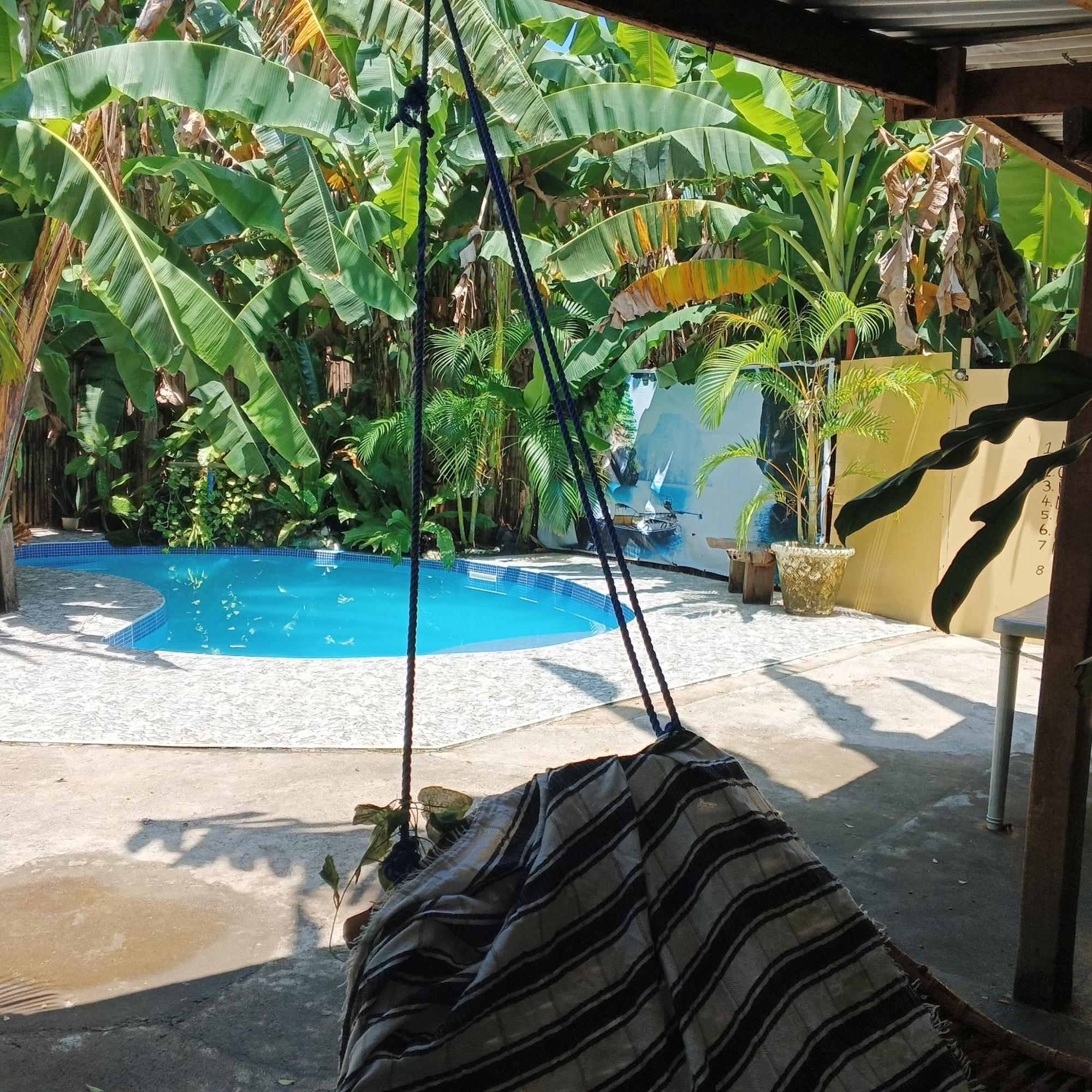 Two Crazy Monkeys Hotel Bakhawan Luaran gambar