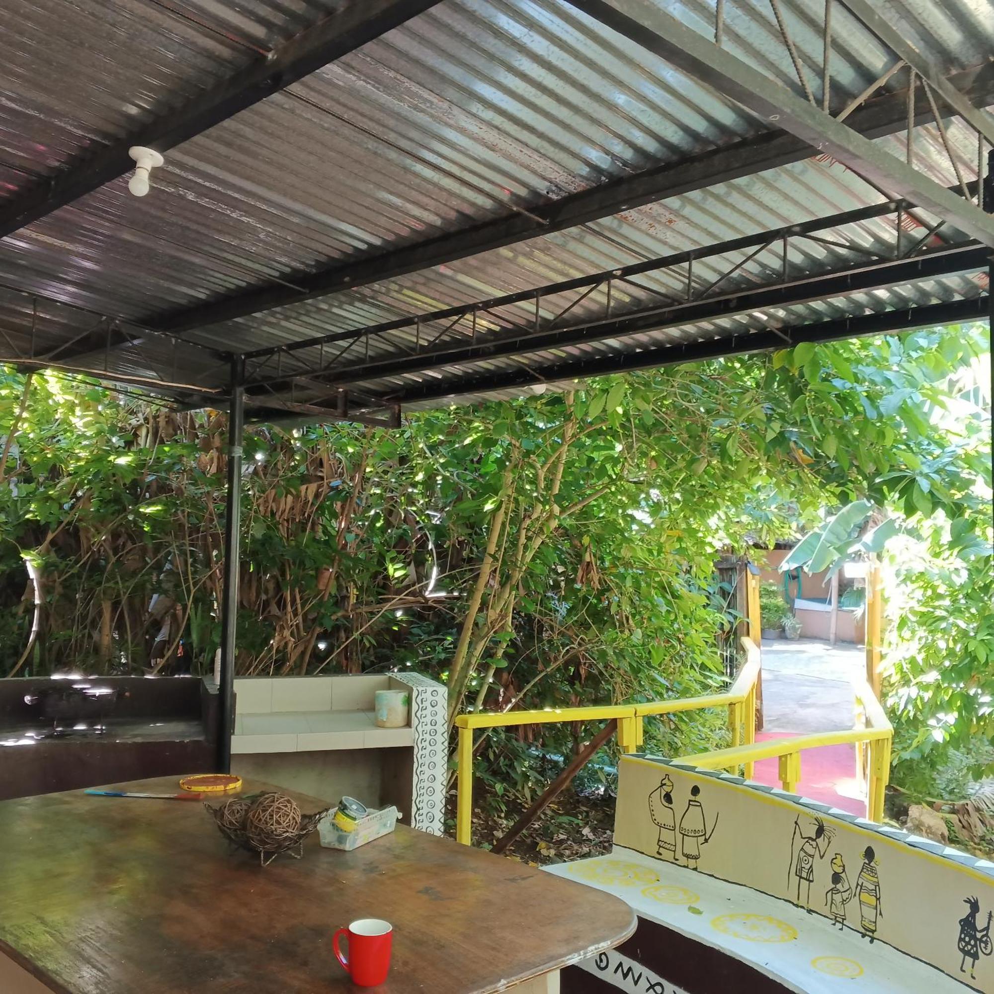 Two Crazy Monkeys Hotel Bakhawan Luaran gambar